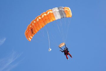 Skydiving in Dubai