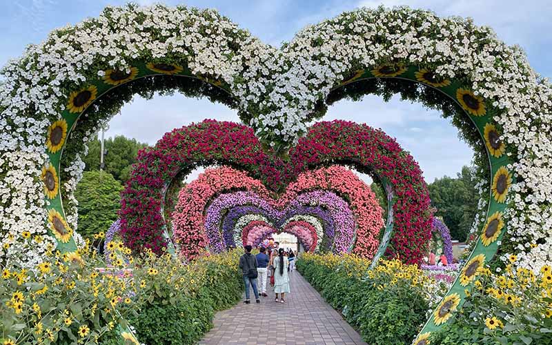Heart Tunnel Miracle Garden